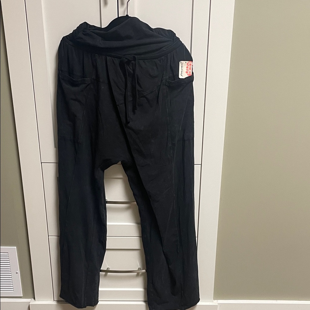 BNWT Free people Black Drop-Crotch Lounge Pants